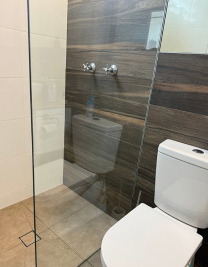 After: Crystal-clear shower glass